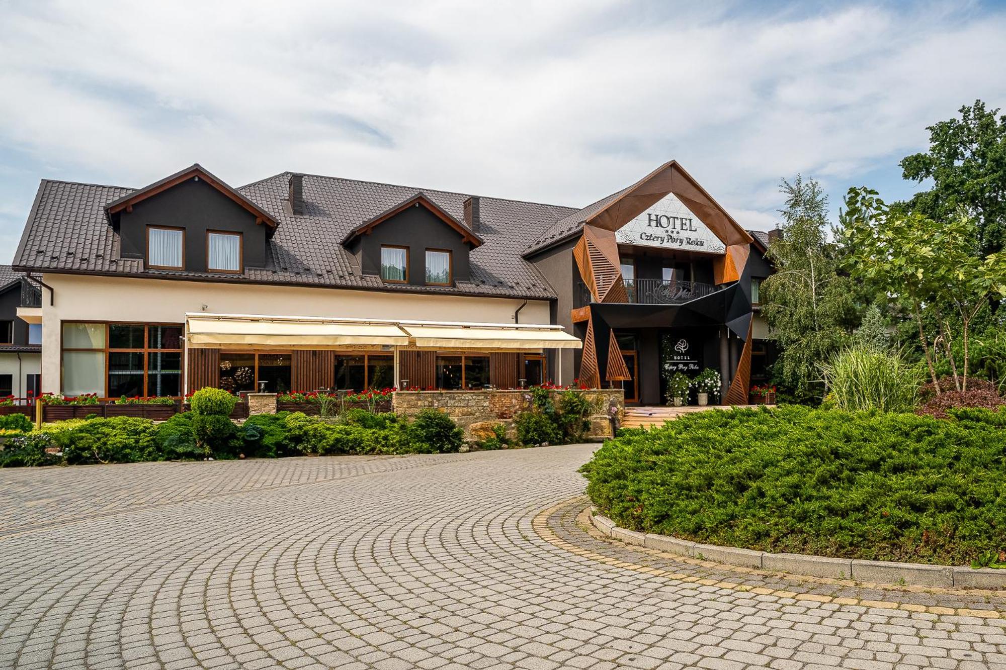 Hotel Cztery Pory Roku Glogow Malopolski Exterior photo